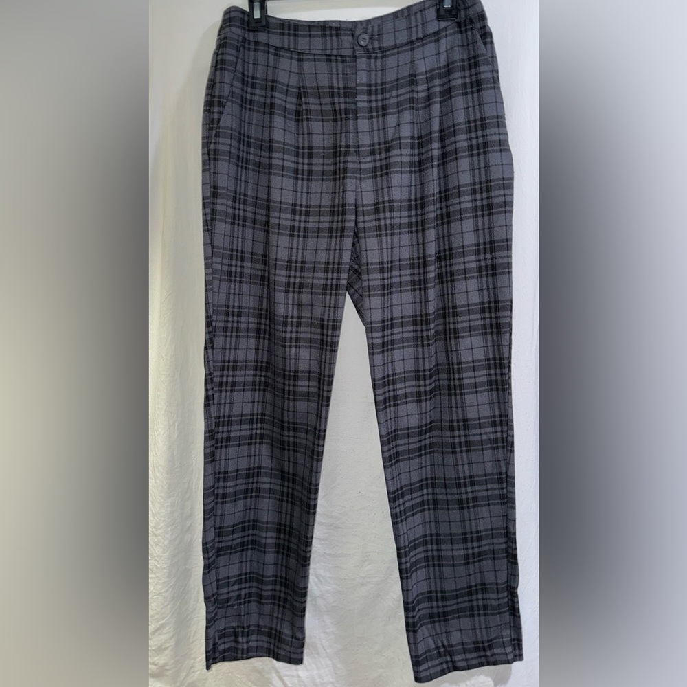 Forever 21, Grey/Blue Plaid pants. Size Women’s L, very soft!